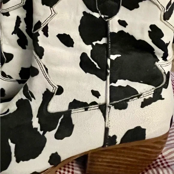Cow Print Women's Ankle Boots - Black & White Western Style - Picture 4 of 9